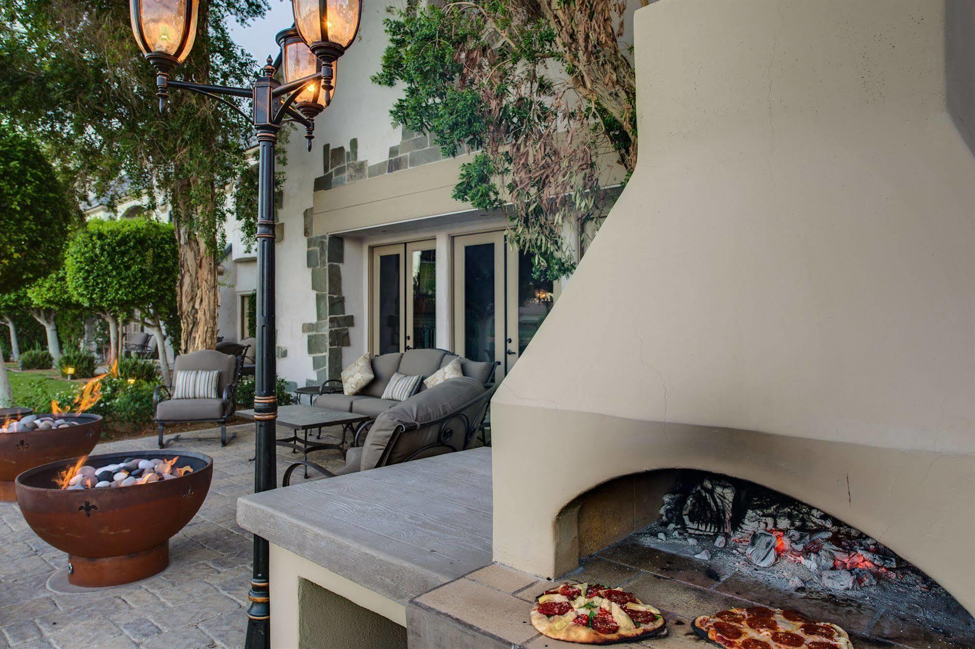 The Chateau at Lake La Quinta Bagian luar foto